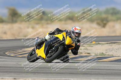 media/Nov-16-2025-Race Pace (Sun) [[8c5fa54630]]/Verified Riders/7-Turn 4 (1155am)/